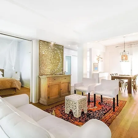 Hidden Gem, 2 Bedroom Near City Center