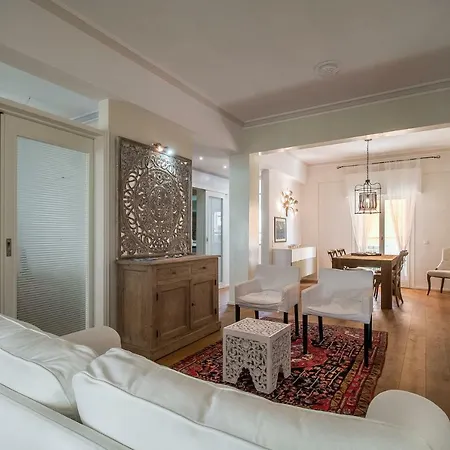 Hidden Gem, 2 Bedroom Near City Center Apartment Athens