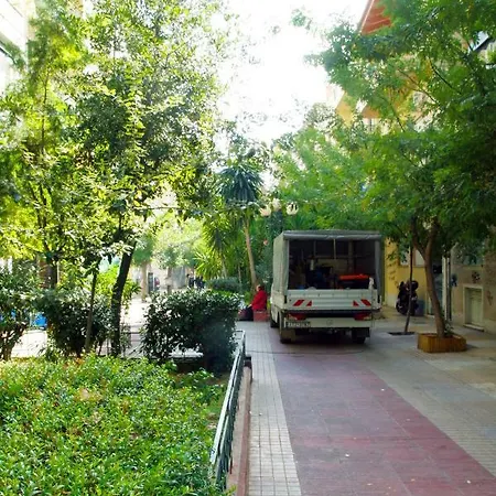 Apartment Hidden Gem, 2 Bedroom Near City Center
